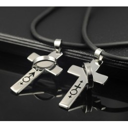 Colier Cu Pandantiv Și Simboluri Masculine Și Feminine Cu Îndrăgostiți