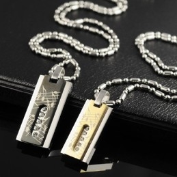 Coliere Din Titan Cu Pandantive Și Îndrăgostiți De La Fashion Score