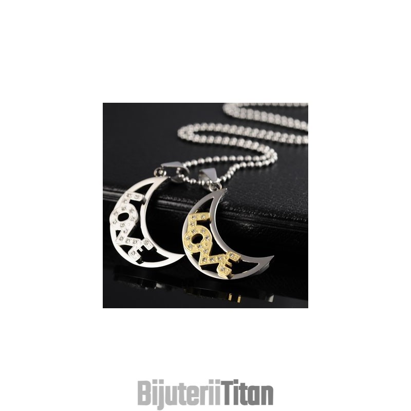 Coliere Din Titan Cu Pandantive Love The Moon, Îndrăgostiți Și Iubiți Coliere Din Titan Cu Pandantive Love The Moon, Îndrăgostiți Și Iubiți
