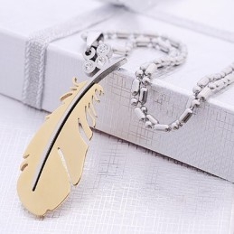 Pandantiv Colier Din Titan Cu Pene Zburătoare La Modă