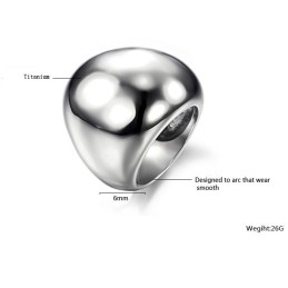 Inel De Titan Exagerat Cu O Gamă Largă De Varietăți