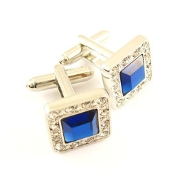 Butoni Pătrați Din Titan Cu Diamante