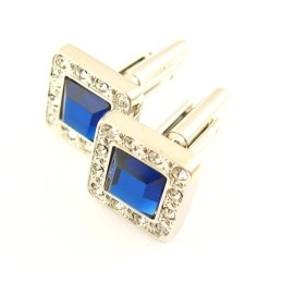 Butoni Pătrați Din Titan Cu Diamante