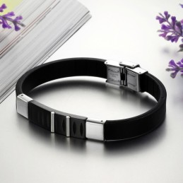 Cunoscută Pentru Brățara Sa Din Silicon De Titan De Calitate Superioară
