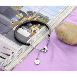 Brățară Din Titan Cu Inimă De Femeie, Cu O Poveste Lungă, Pentru A Avea O Poveste Lungă