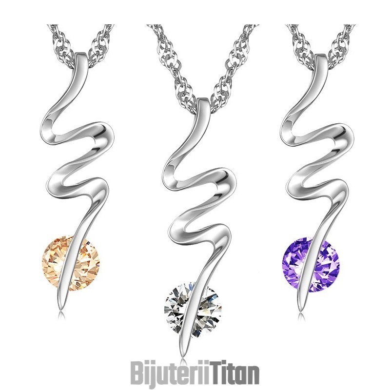 Binecunoscut Pentru Colierul Său De Titan Placat Cu Platină De Calitate Superioară Pentru Femei, Cu Diamant