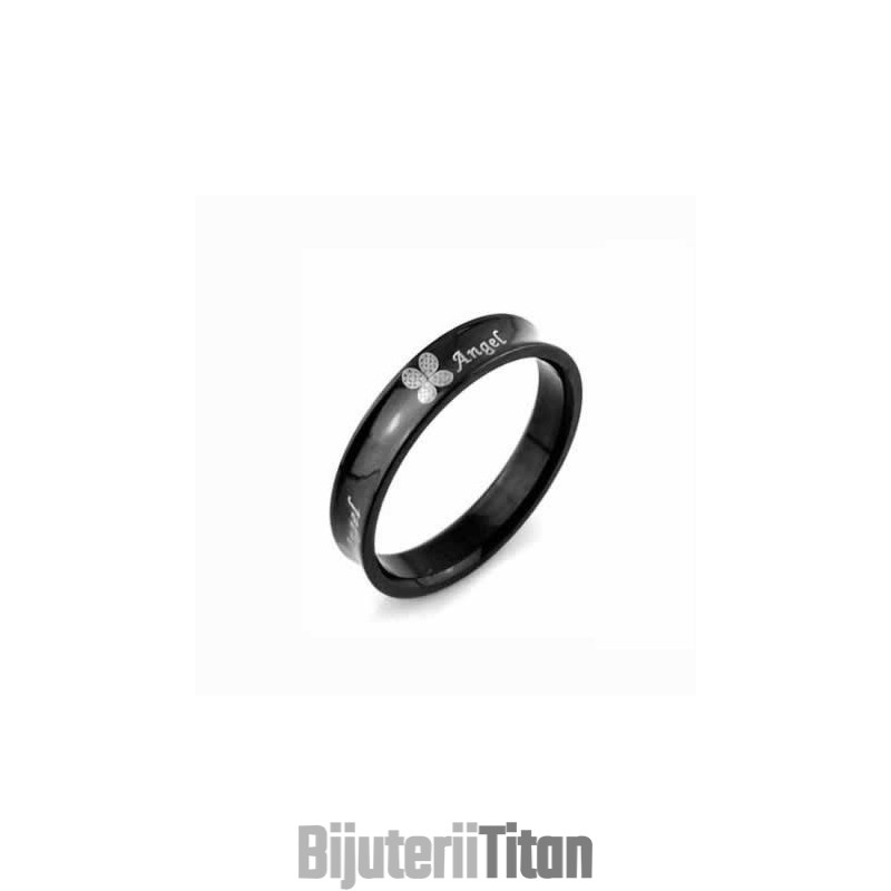 Inel Bărbătesc Din Titan Negru De 6 Mm Cu Trifoi Cu Patru Foi Inel Bărbătesc Din Titan Negru De 6 Mm Cu Trifoi Cu Patru Foi