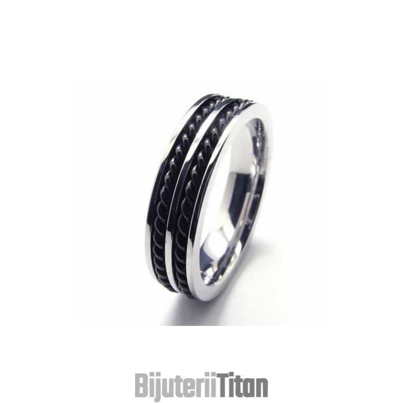 Inel Din Titan De 5 Mm Cu Două Caneluri Și Bandă De Lanț Inel Din Titan De 5 Mm Cu Două Caneluri Și Bandă De Lanț