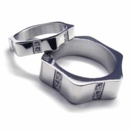 Inel De Titan Cu Diamante De 6 Mm Și Incrustații De Culoare Verde Închis