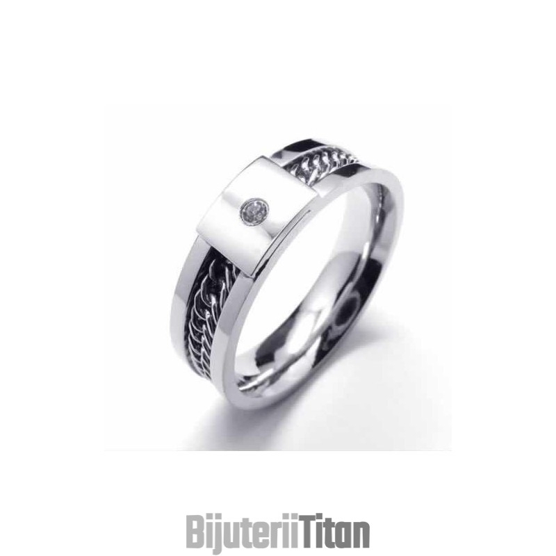 Inel De Titan Cu Diamante De 6 Mm Și Incrustații De Culoare Verde Închis Inel De Titan Cu Diamante De 6 Mm Și Incrustații De Culoare Verde Închis