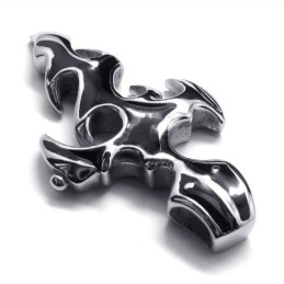 Pandantiv Din Titan Cu Cruce Cu Sabie De Flacără La Modă