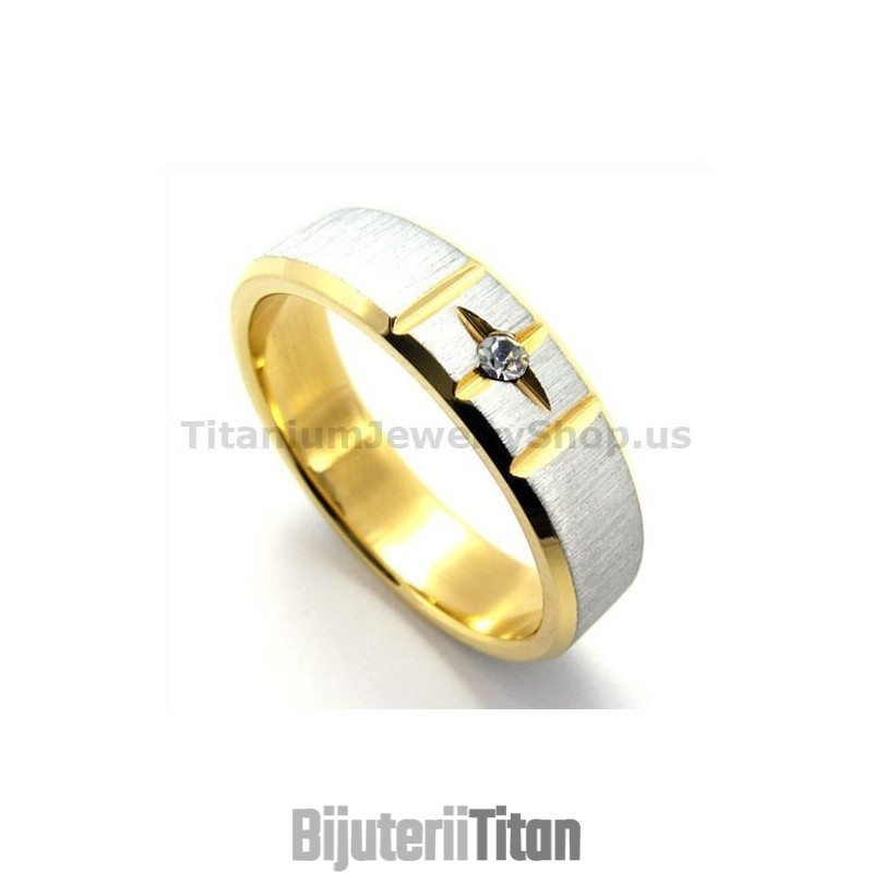 Inel Din Titan Gloden Cross Cu Diamant Inel Din Titan Gloden Cross Cu Diamant