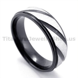 Inel Negru Din Titan Cu Diamant