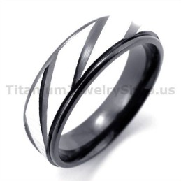 Inel Negru Din Titan Cu Diamant