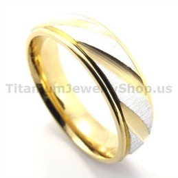 Inel Gloden Din Titan Cu Diamant
