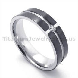 Inel Negru Din Titan Cu Diamant