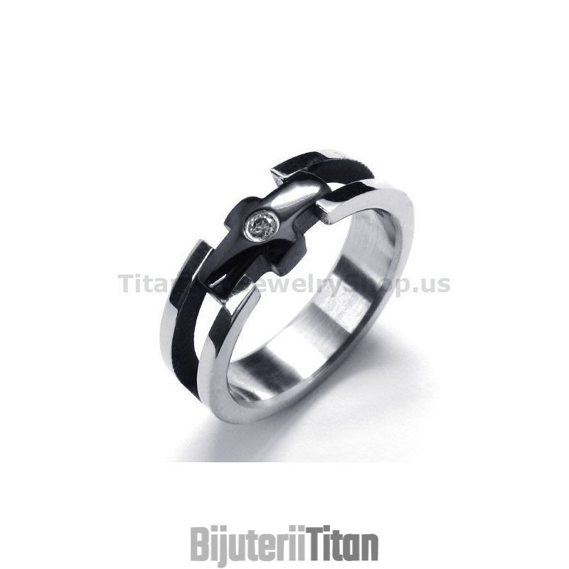 Inel De Titan Cu Cruce Și Diamant Inel De Titan Cu Cruce Și Diamant