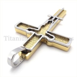 Pandantiv Cruce Din Titan Cu Model Isus Sculptat În Aur