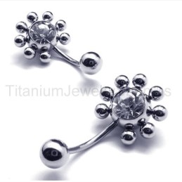 Cercei Cu Diamante Încrustate În Titan Și Floarea Soarelui