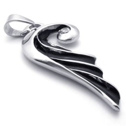 Pandantiv Din Titan Cu Diamant Wing