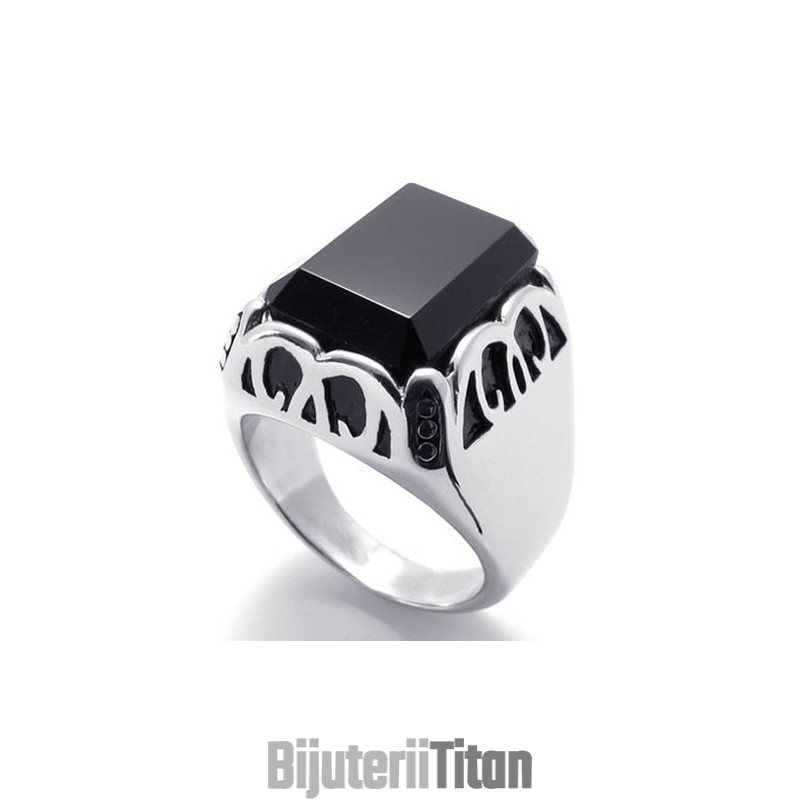 Inel Din Titan Cu Gemă