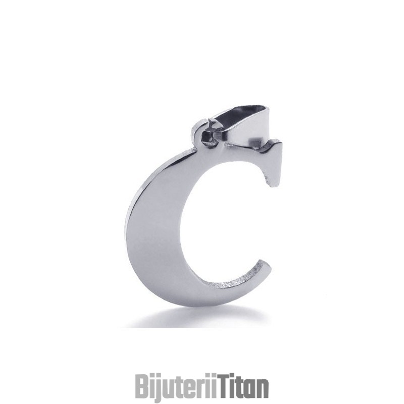 Pandantiv Din Titan Cu Litera „C” Pandantiv Din Titan Cu Litera „C”