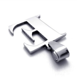 Pandantiv Din Titan Cu Litera E