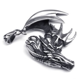 Design Frumos, Culoare Strălucitoare, Pandantiv Din Titan Durabil În Utilizare